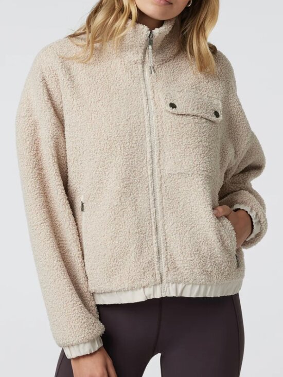 Vuori Jackets & Blazers - Vuori Sycamore Full Zip Jacket in Dune